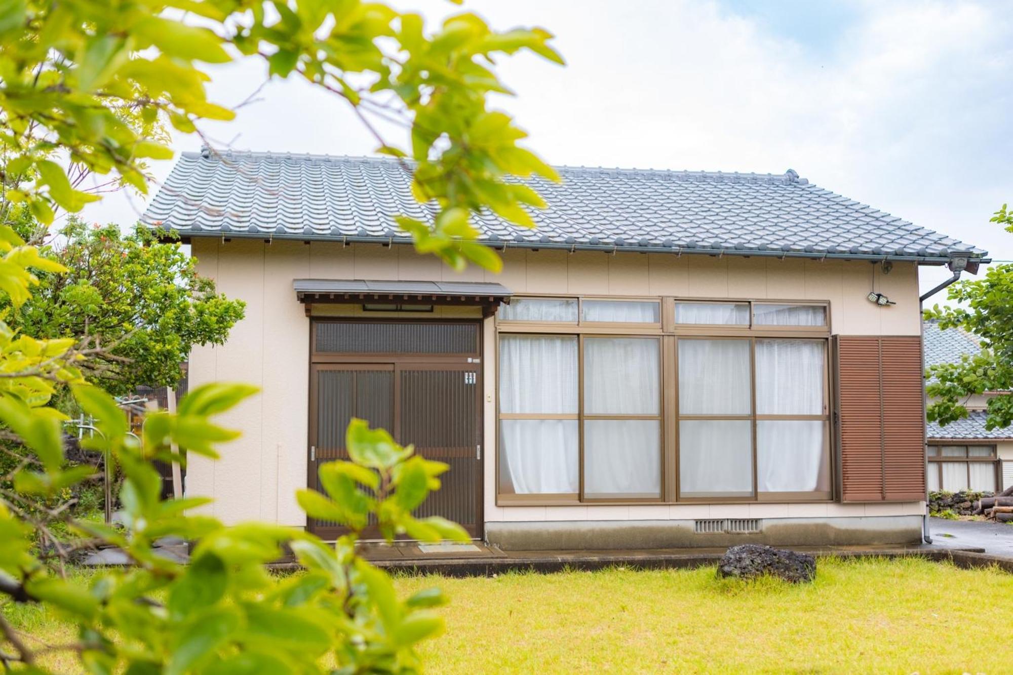Goto I-House Villa Exterior photo